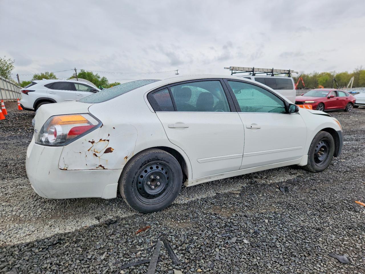 NISSAN ALTIMA 2010 — 4