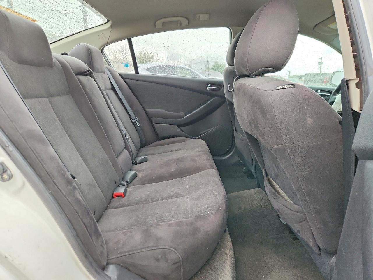 NISSAN ALTIMA 2010 — 11