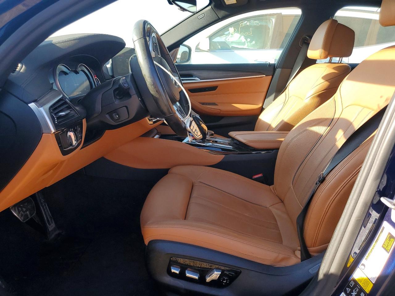 BMW M550XI 2018 — 8