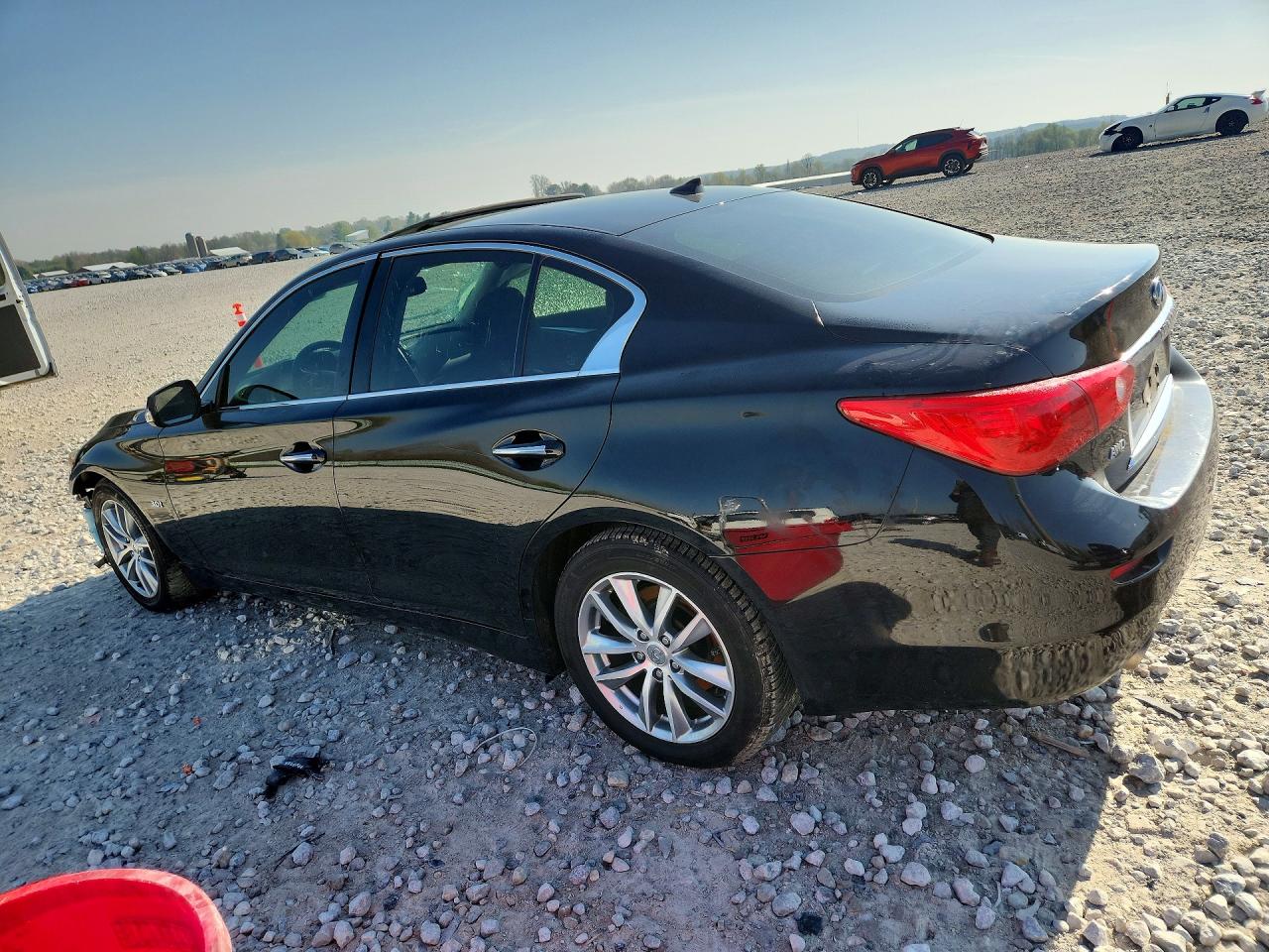 INFINITI Q50 2016 — 3