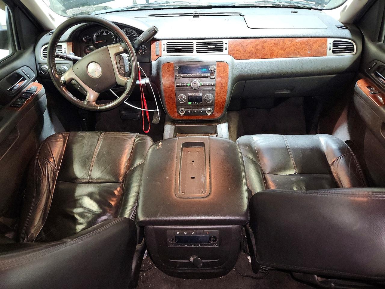 CHEVROLET TAHOE 2011 — 9