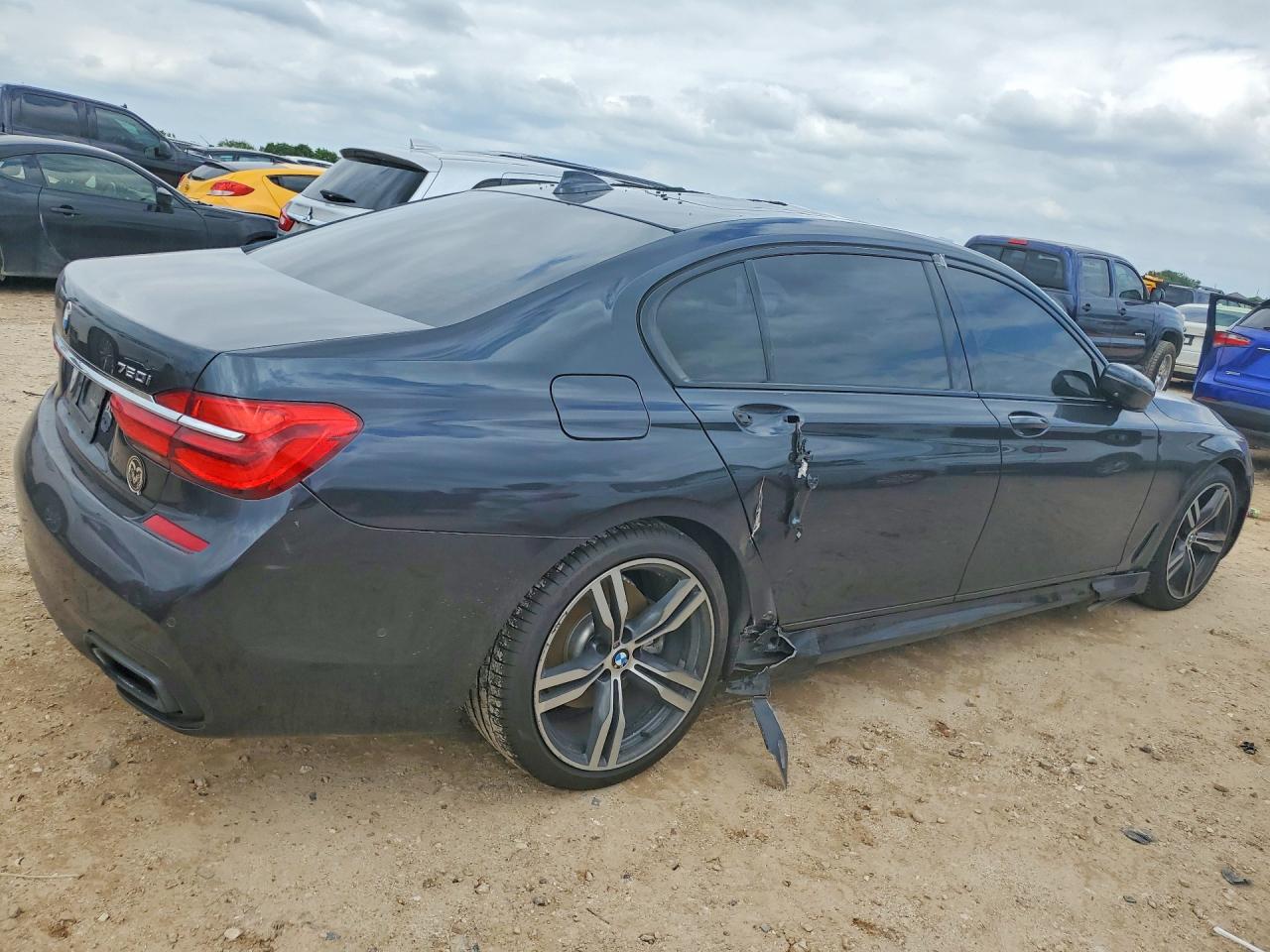 BMW 750 2019 — 4