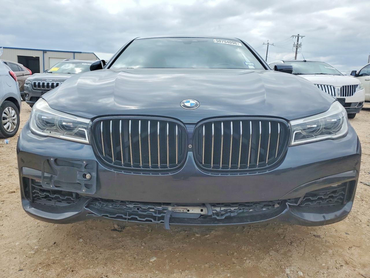 BMW 750 2019 — 6