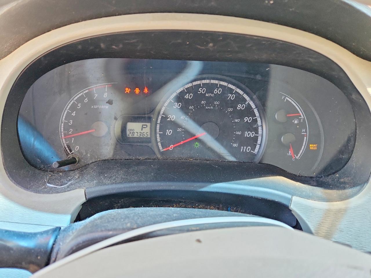 TOYOTA SIENNA 2011 — 10