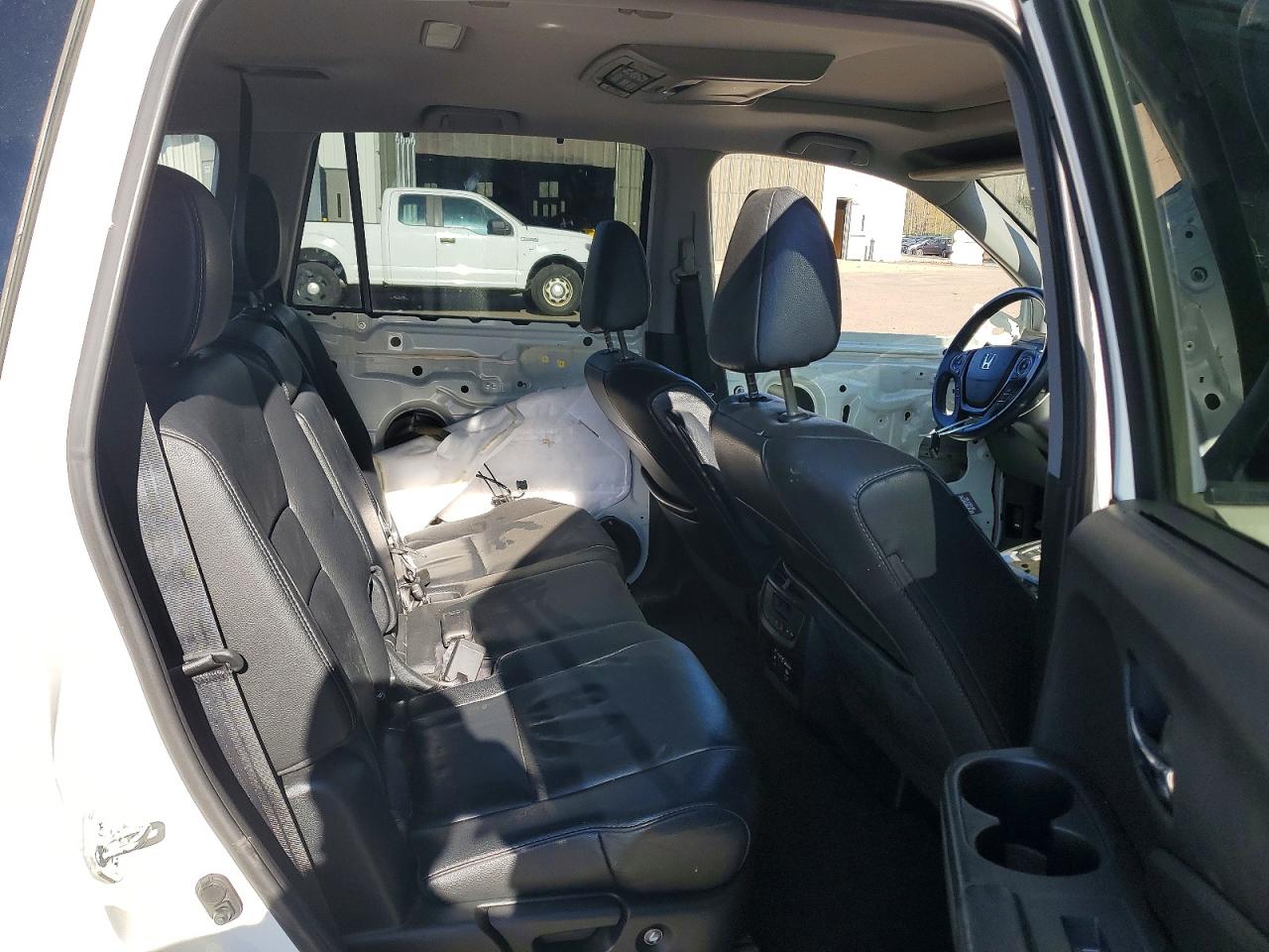 HONDA PILOT 2017 — 12