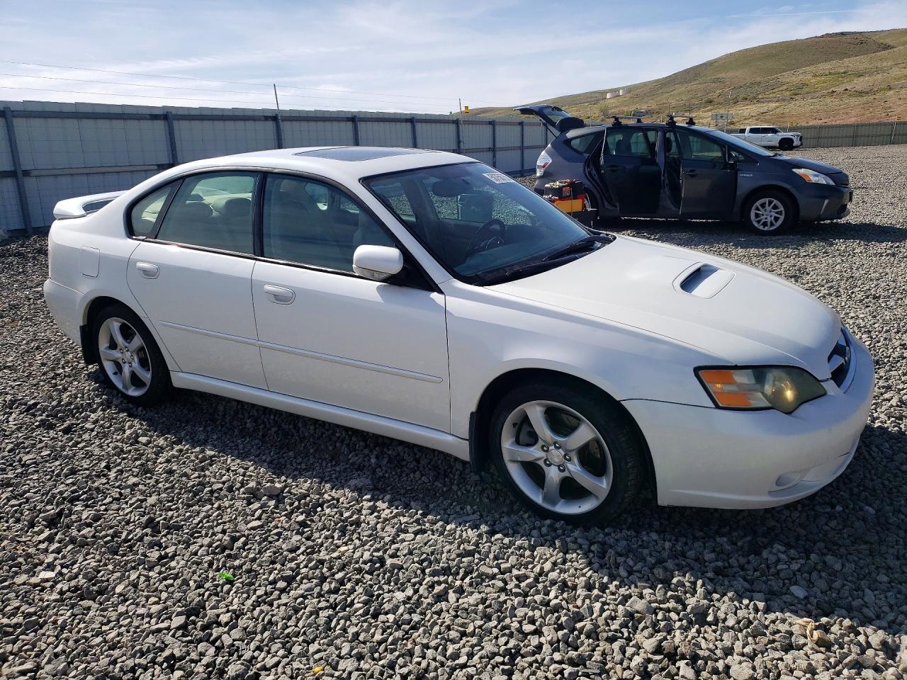 SUBARU LEGACY 2005 — 5