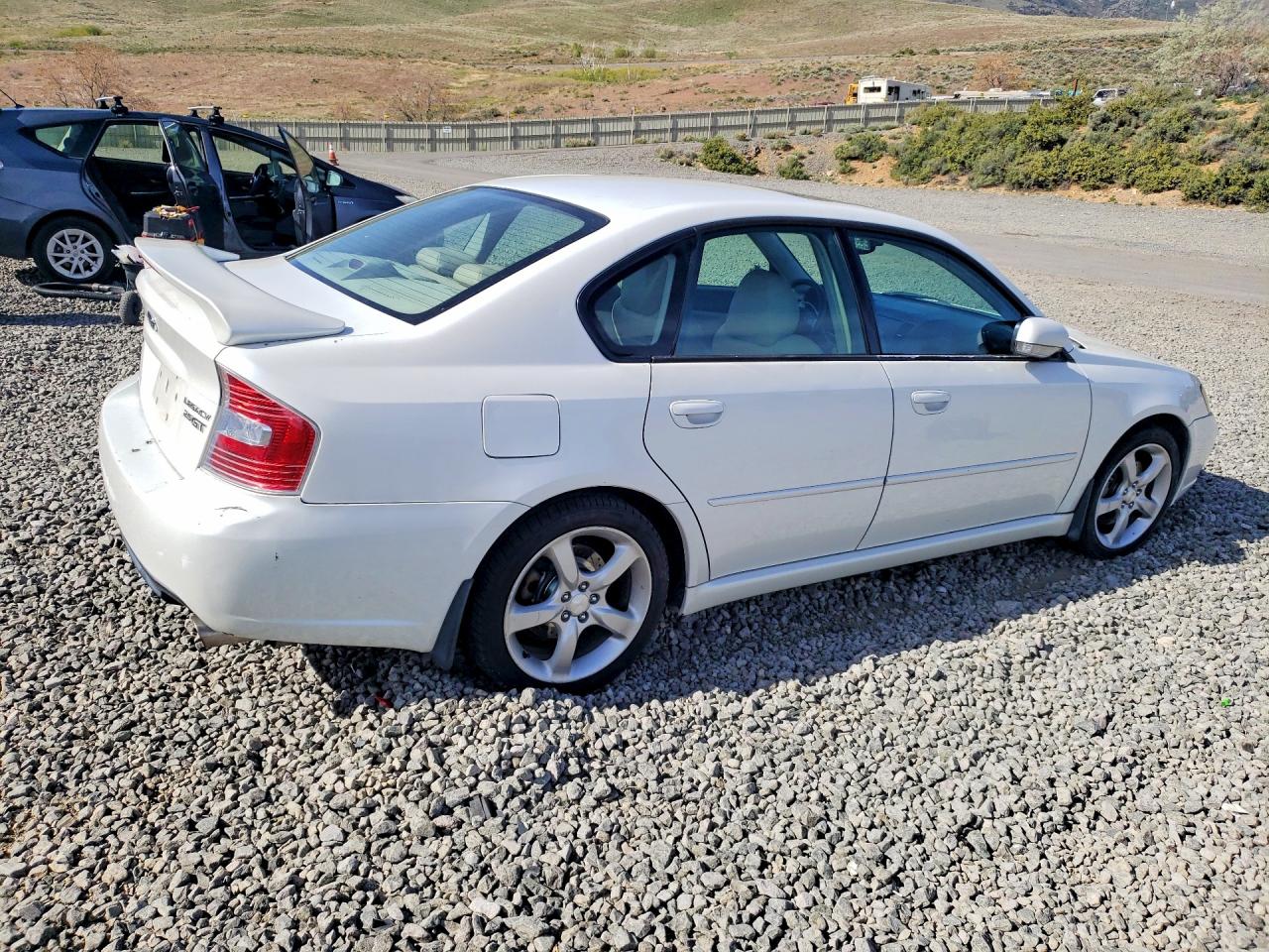 SUBARU LEGACY 2005 — 4