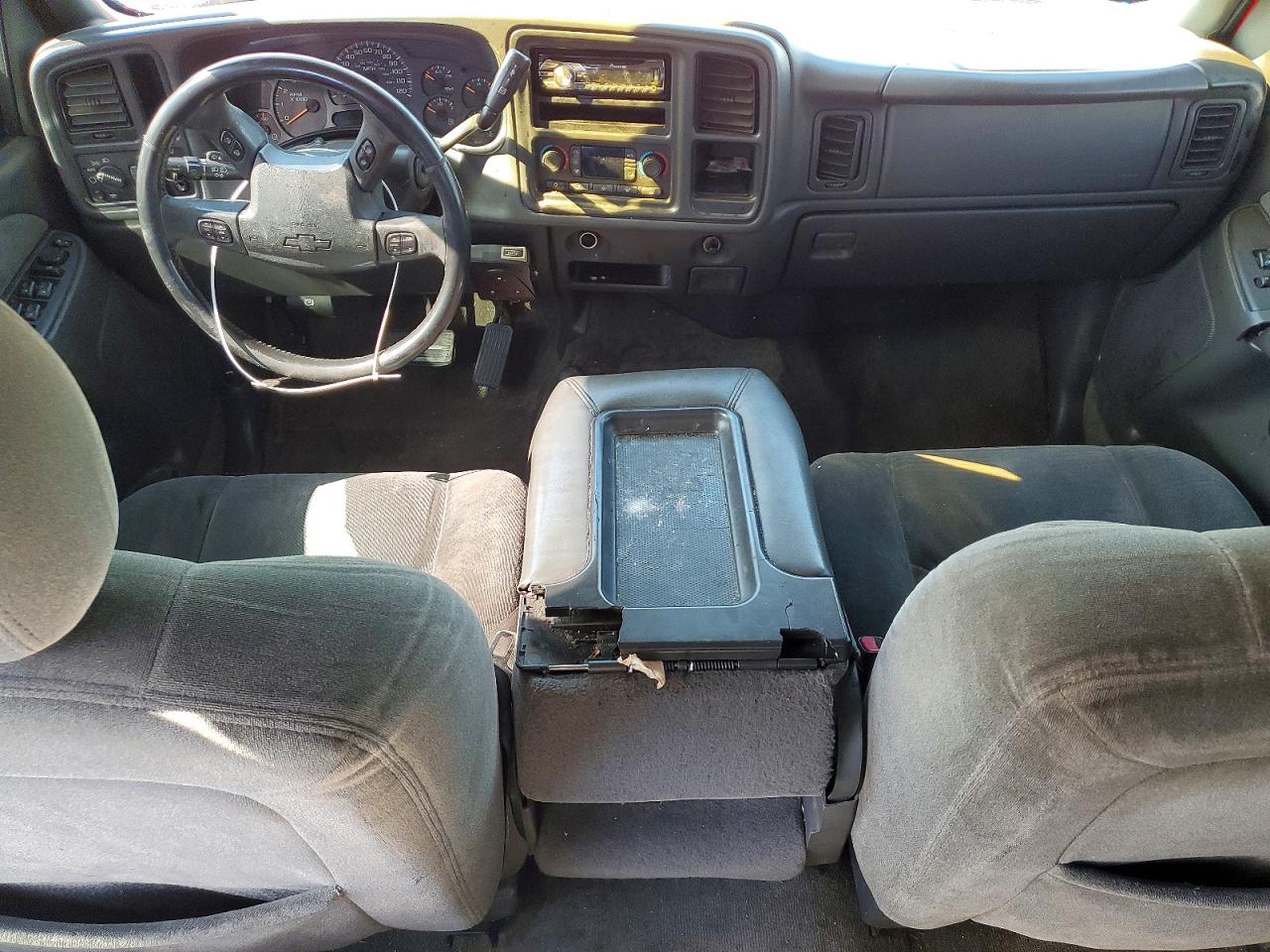CHEVROLET SILVERADO 2003 — 9