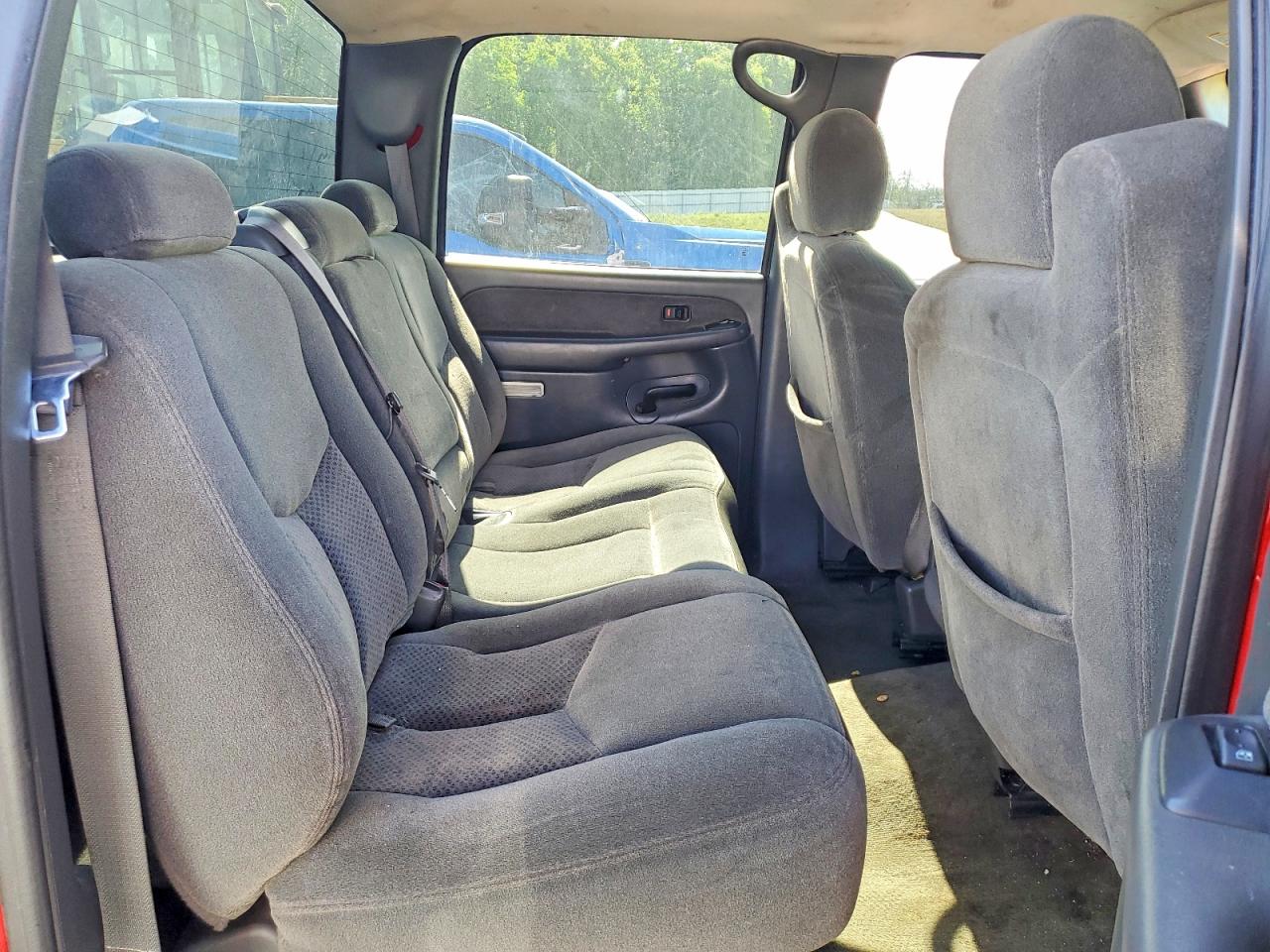 CHEVROLET SILVERADO 2003 — 11