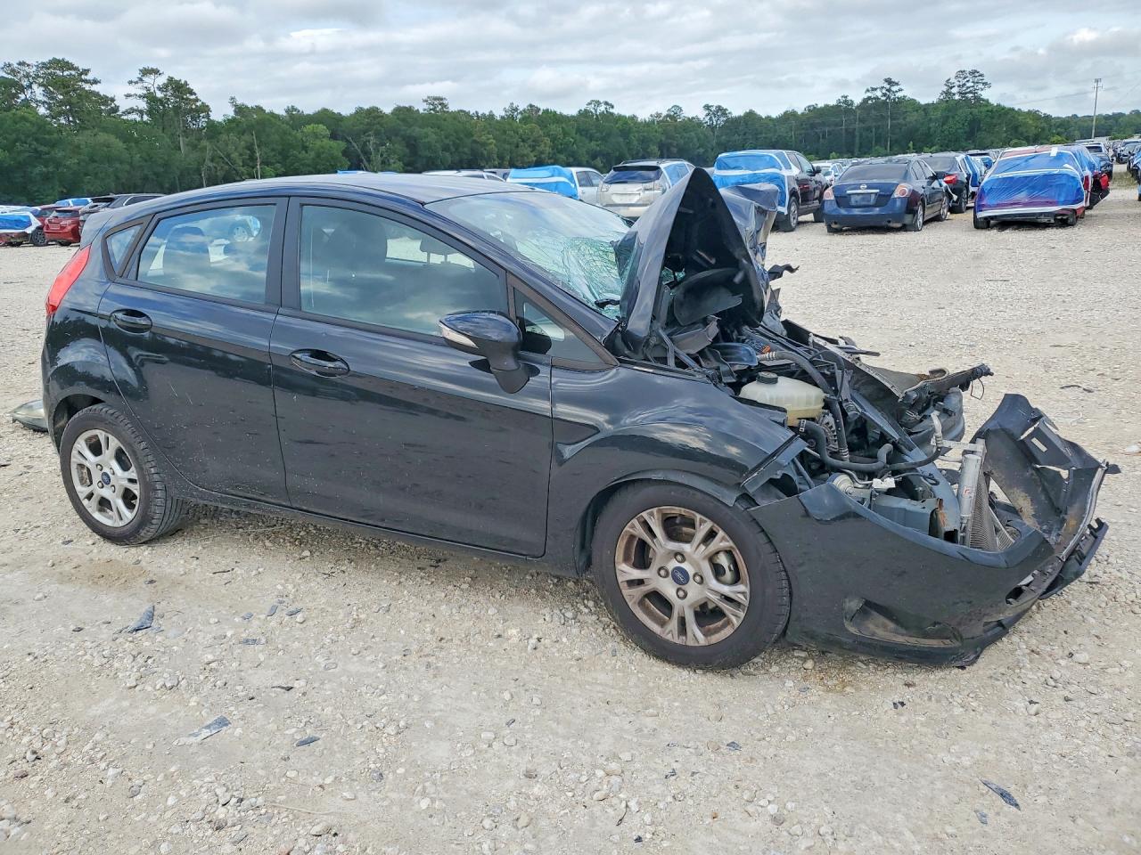 FORD FIESTA 2015 — 5