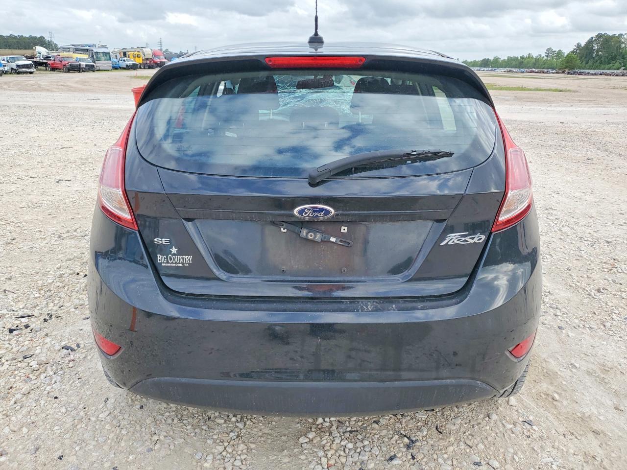 FORD FIESTA 2015 — 7