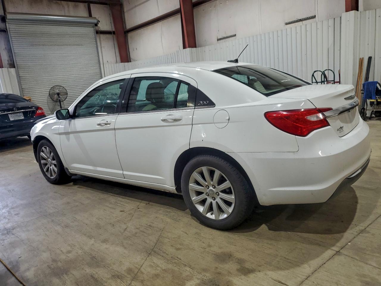 CHRYSLER 200 2014 — 3