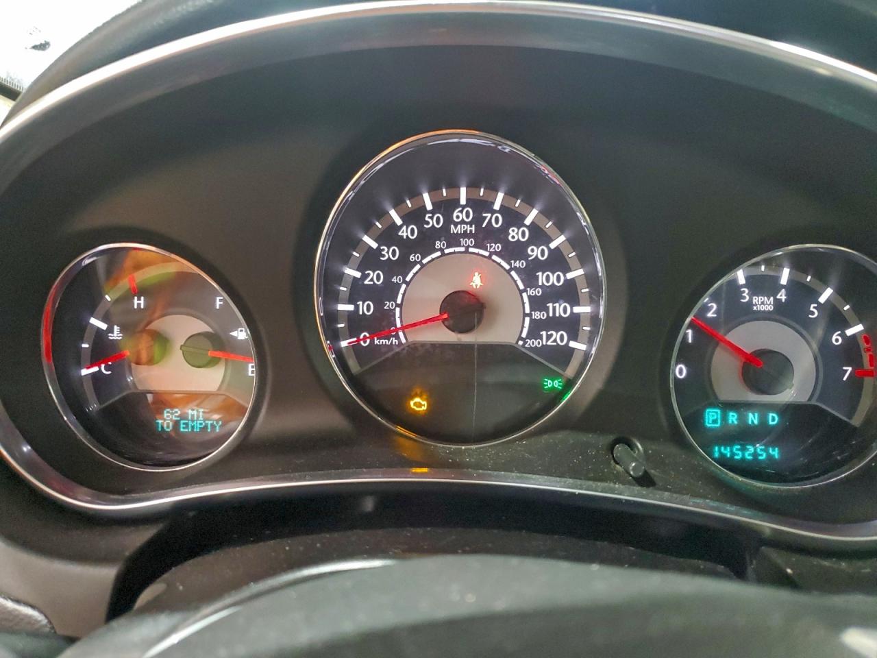 CHRYSLER 200 2014 — 10