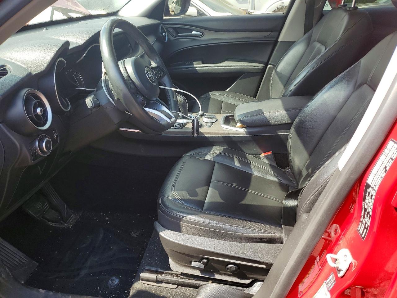 ALFA ROMEO STELVIO 2021 — 8