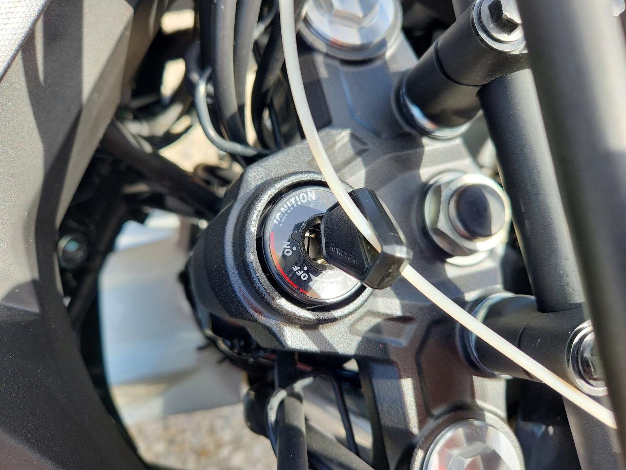 KAWASAKI KL650 2025 — 9