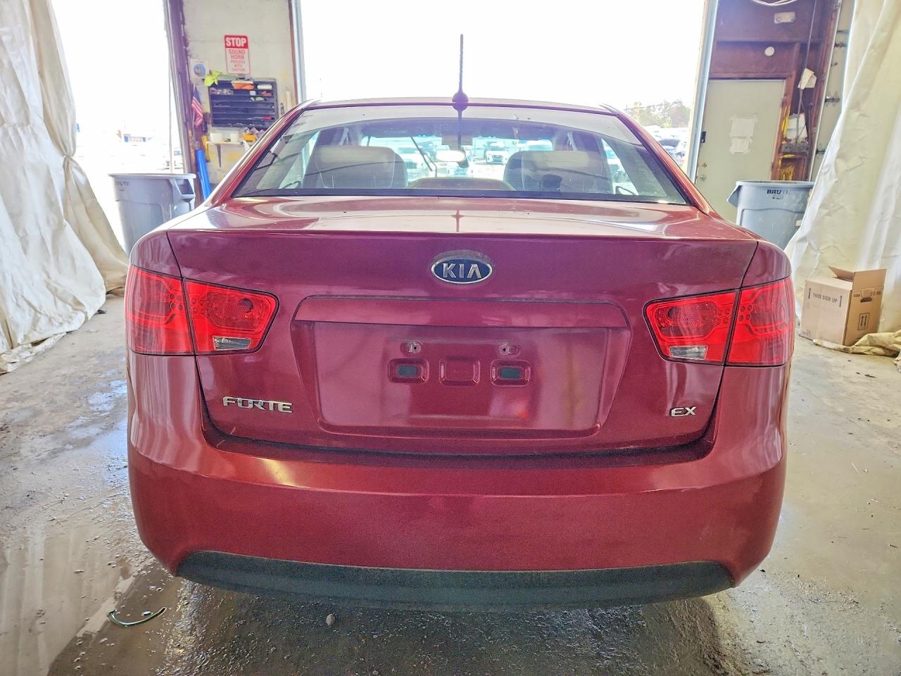 KIA FORTE 2010 — 7