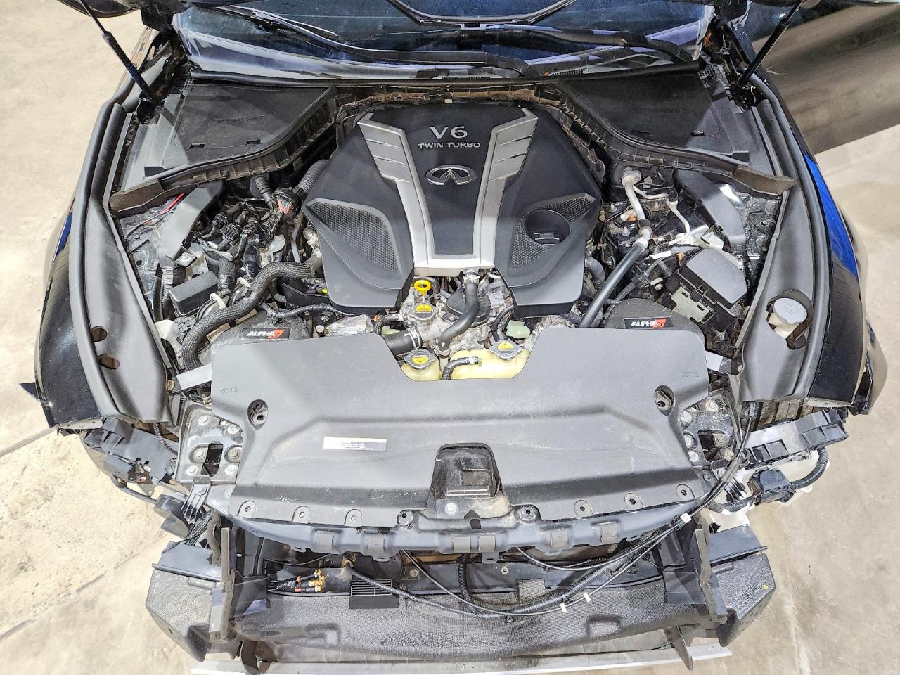 INFINITI Q60 2018 — 12