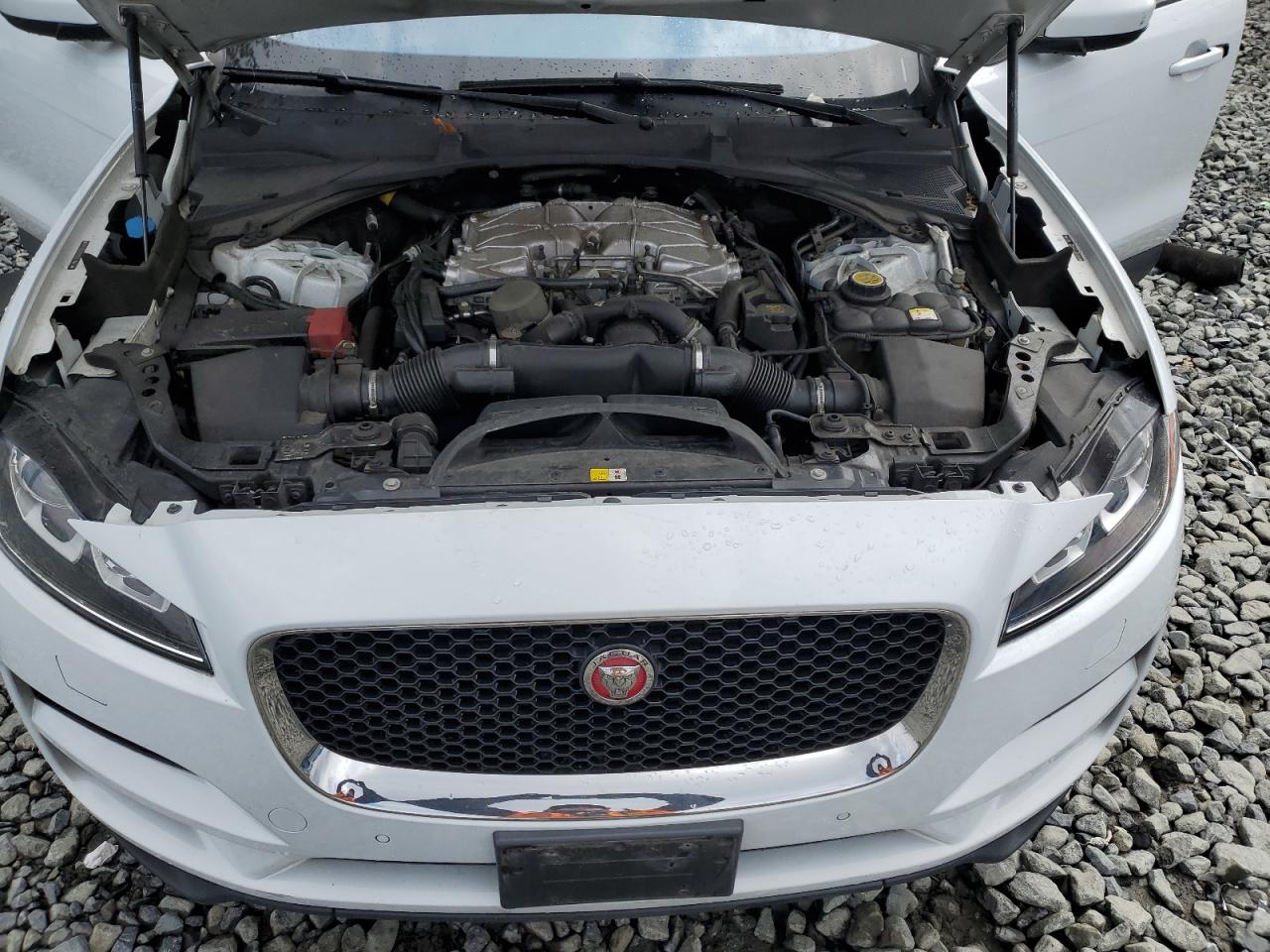 JAGUAR F-PACE 2017 — 14