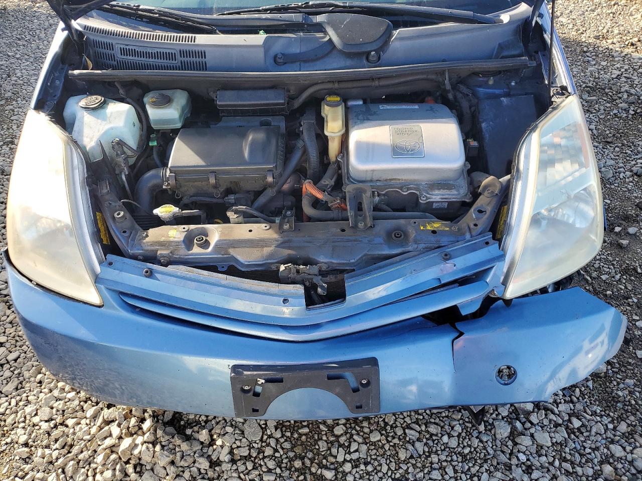 TOYOTA PRIUS 2004 — 12