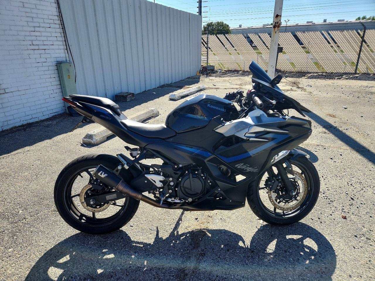 KAWASAKI EX500 2025 — 2