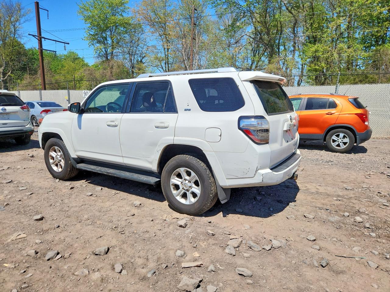 TOYOTA 4RUNNER 2016 — 3