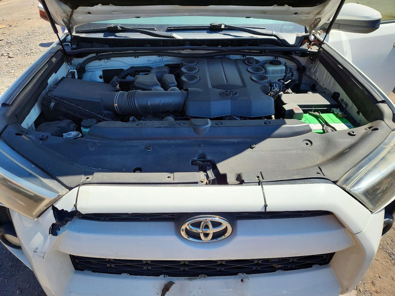 TOYOTA 4RUNNER 2016 — 13