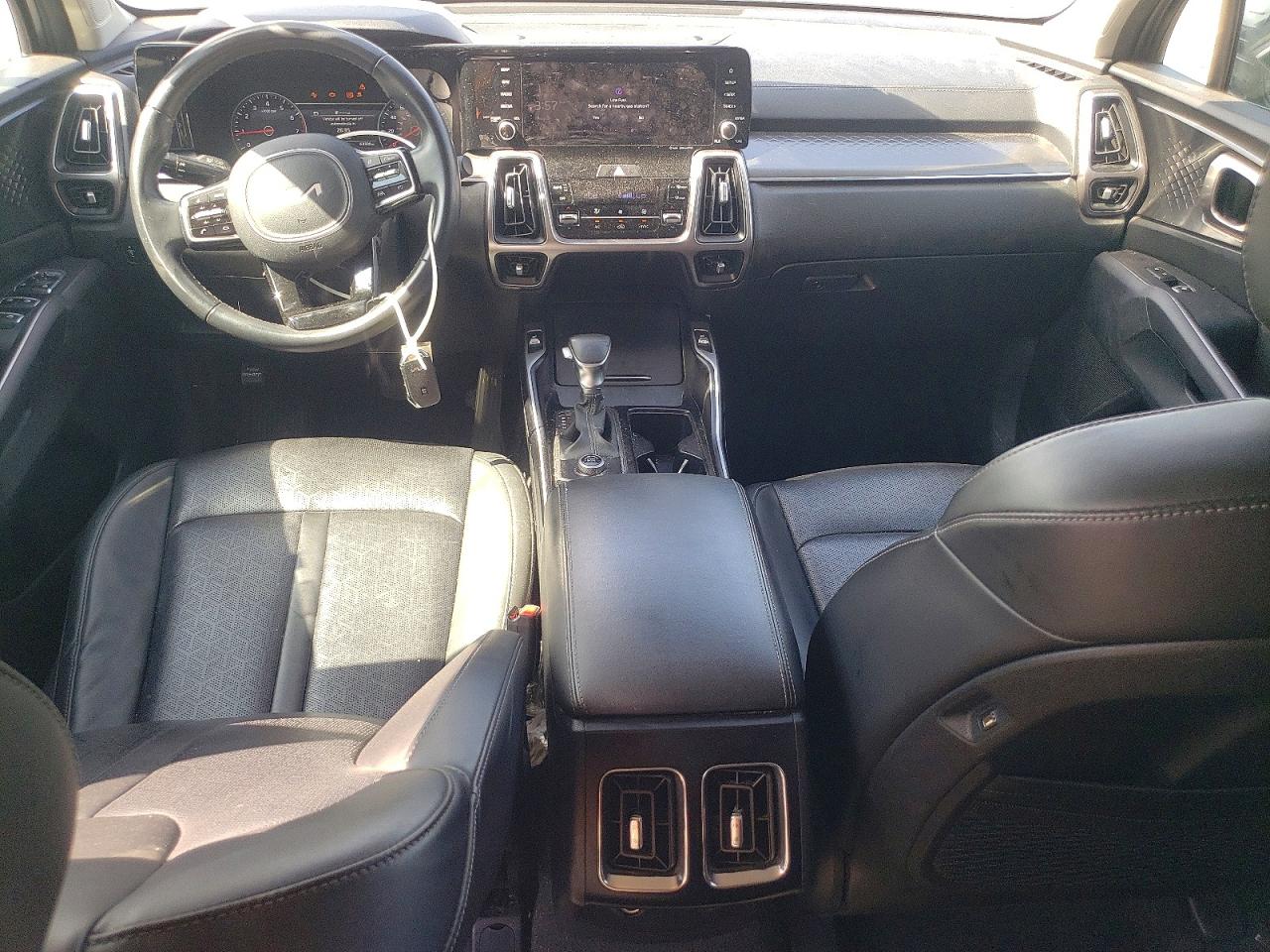 KIA SORENTO 2023 — 9