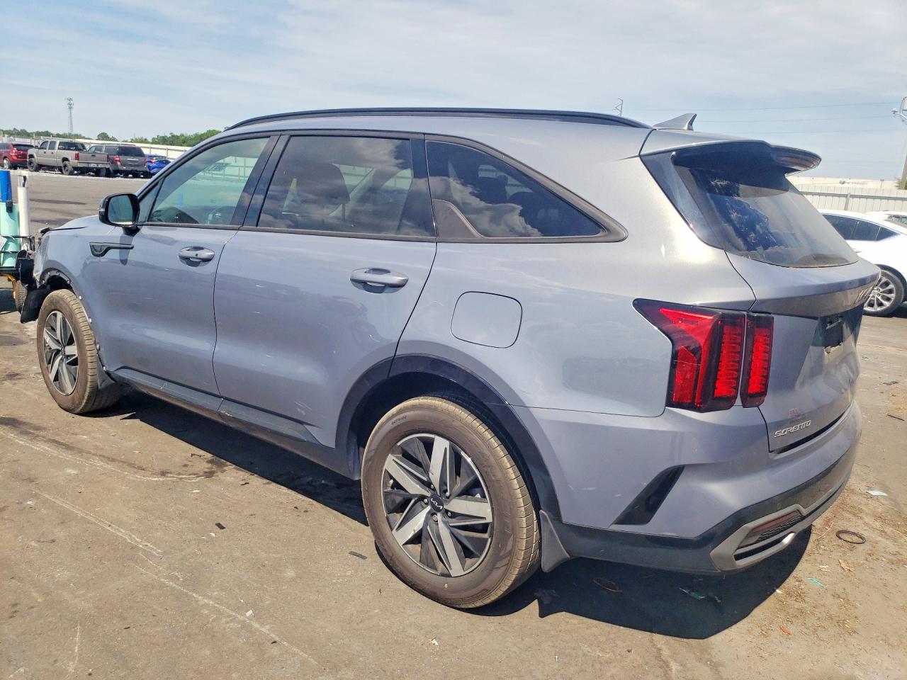 KIA SORENTO 2023 — 3