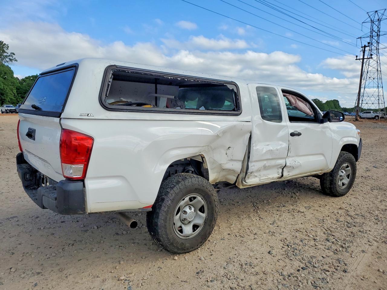 TOYOTA TACOMA 2016 — 4