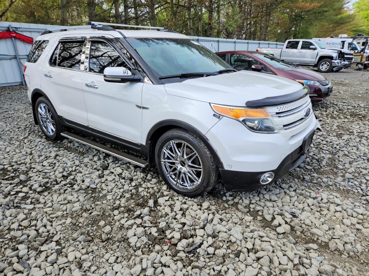 FORD EXPLORER 2011 — 5