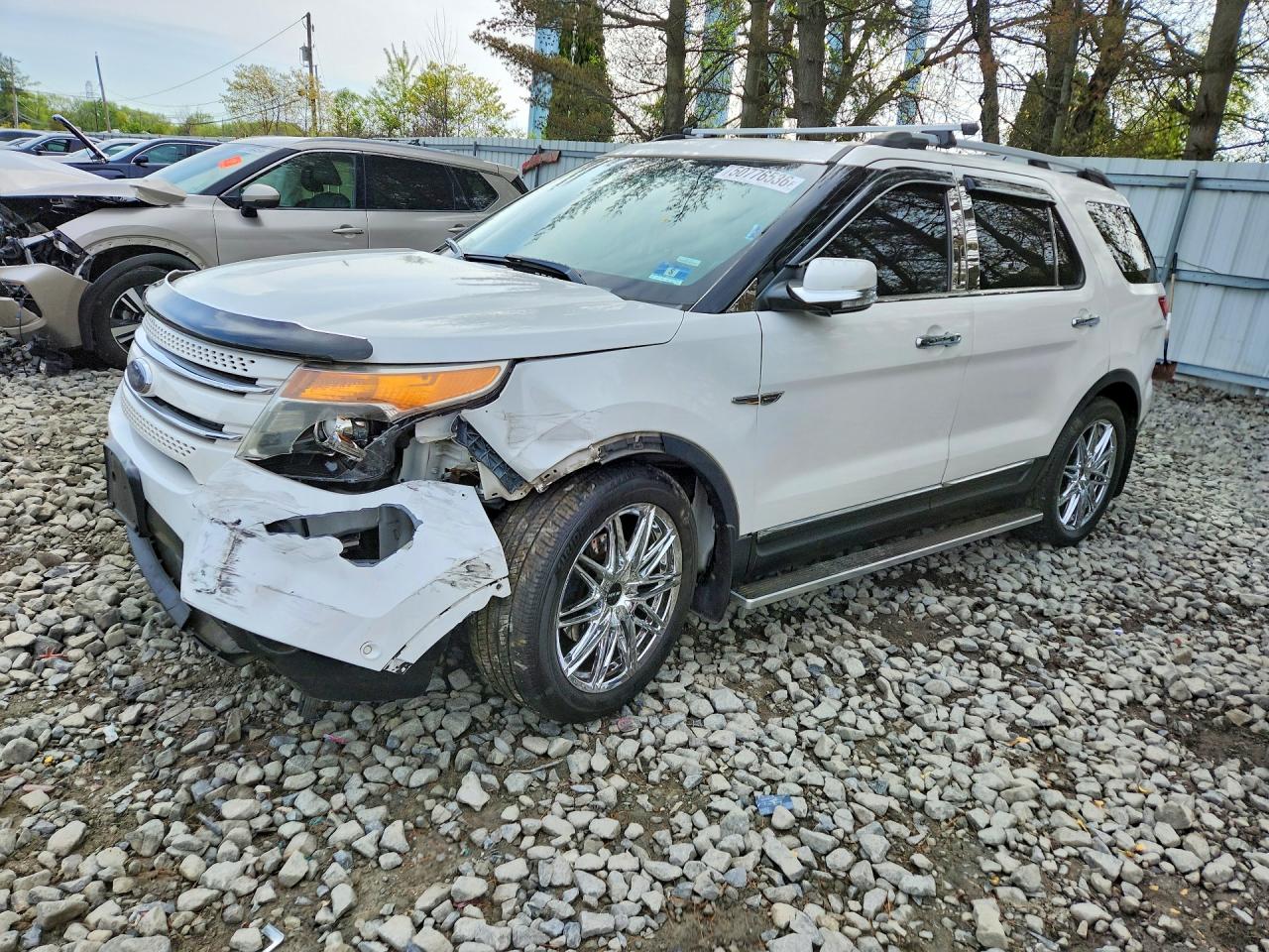 FORD EXPLORER 2011 — 2