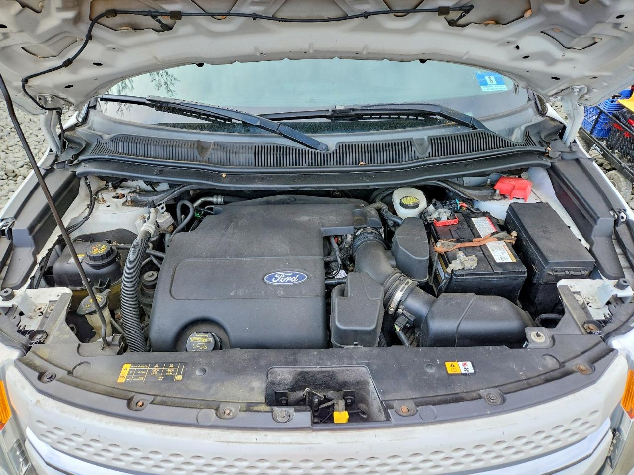 FORD EXPLORER 2011 — 13