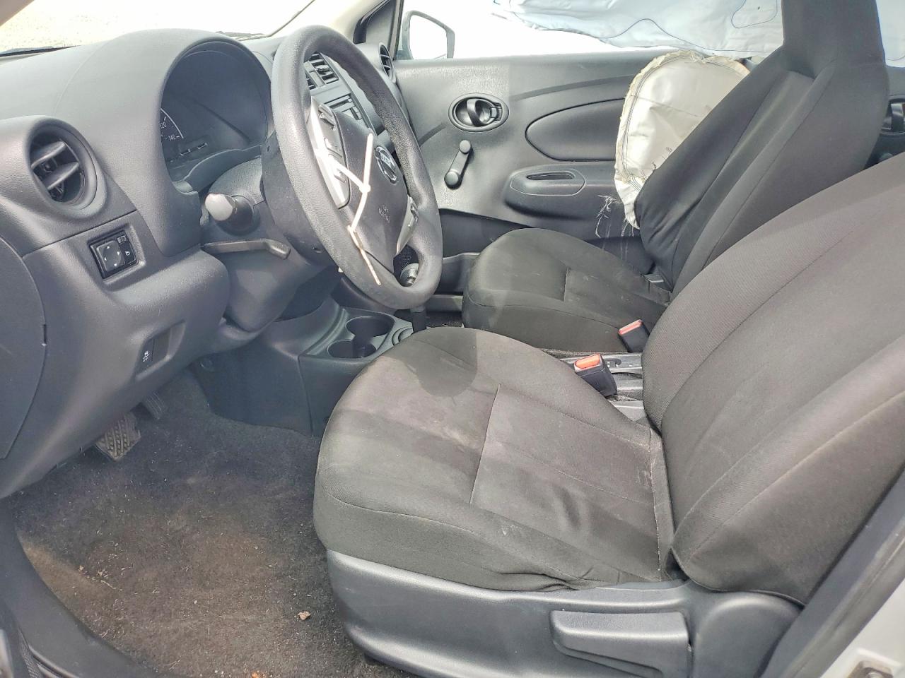 NISSAN VERSA 2016 — 8