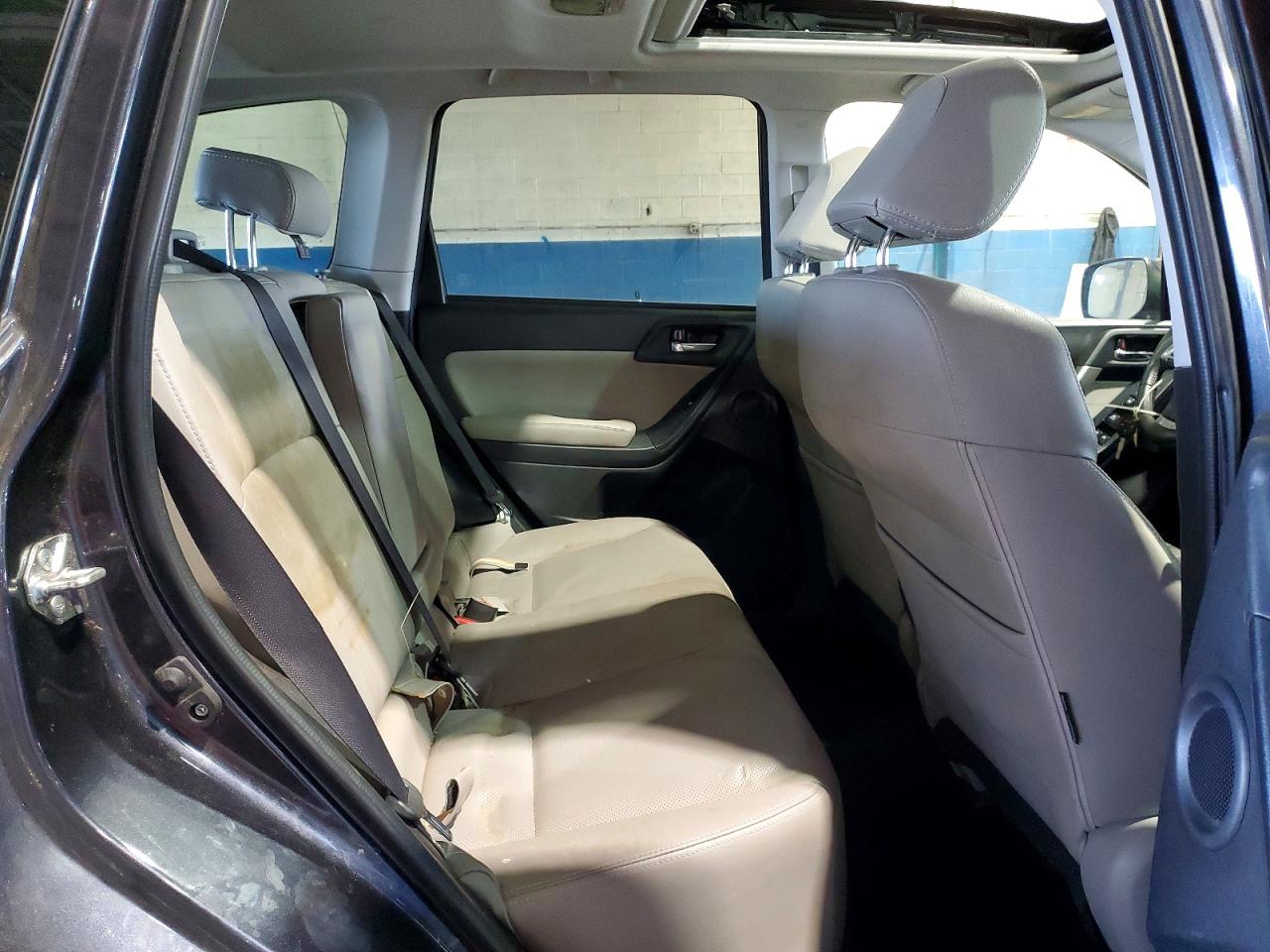 SUBARU FORESTER 2015 — 12