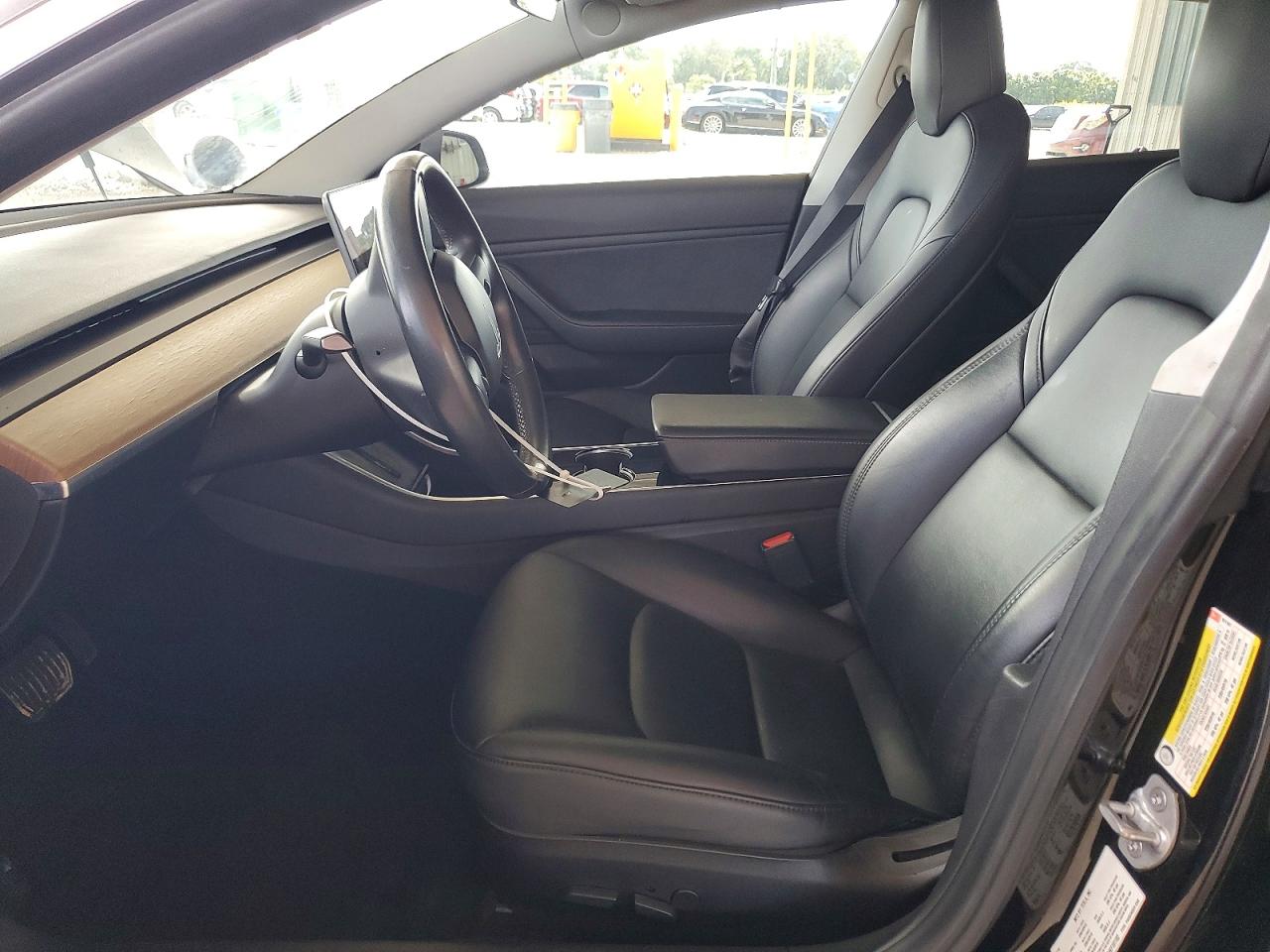 TESLA MODEL 3 2019 — 8