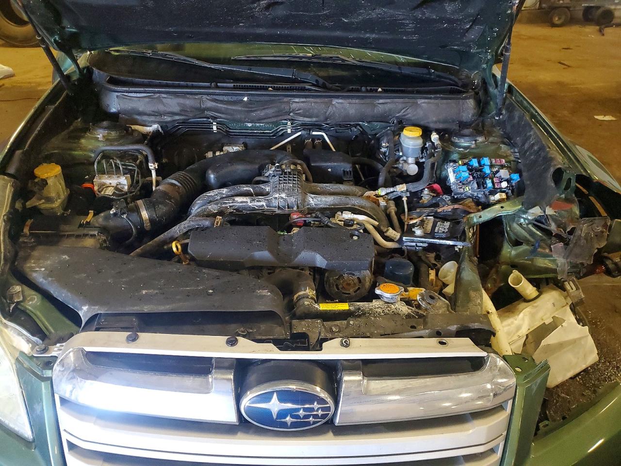 SUBARU OUTBACK 2013 — 13