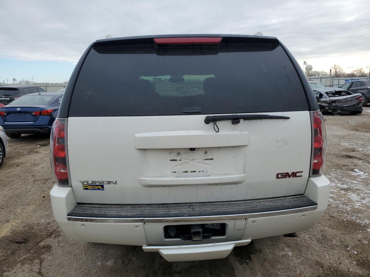 GMC YUKON 2010 — 7