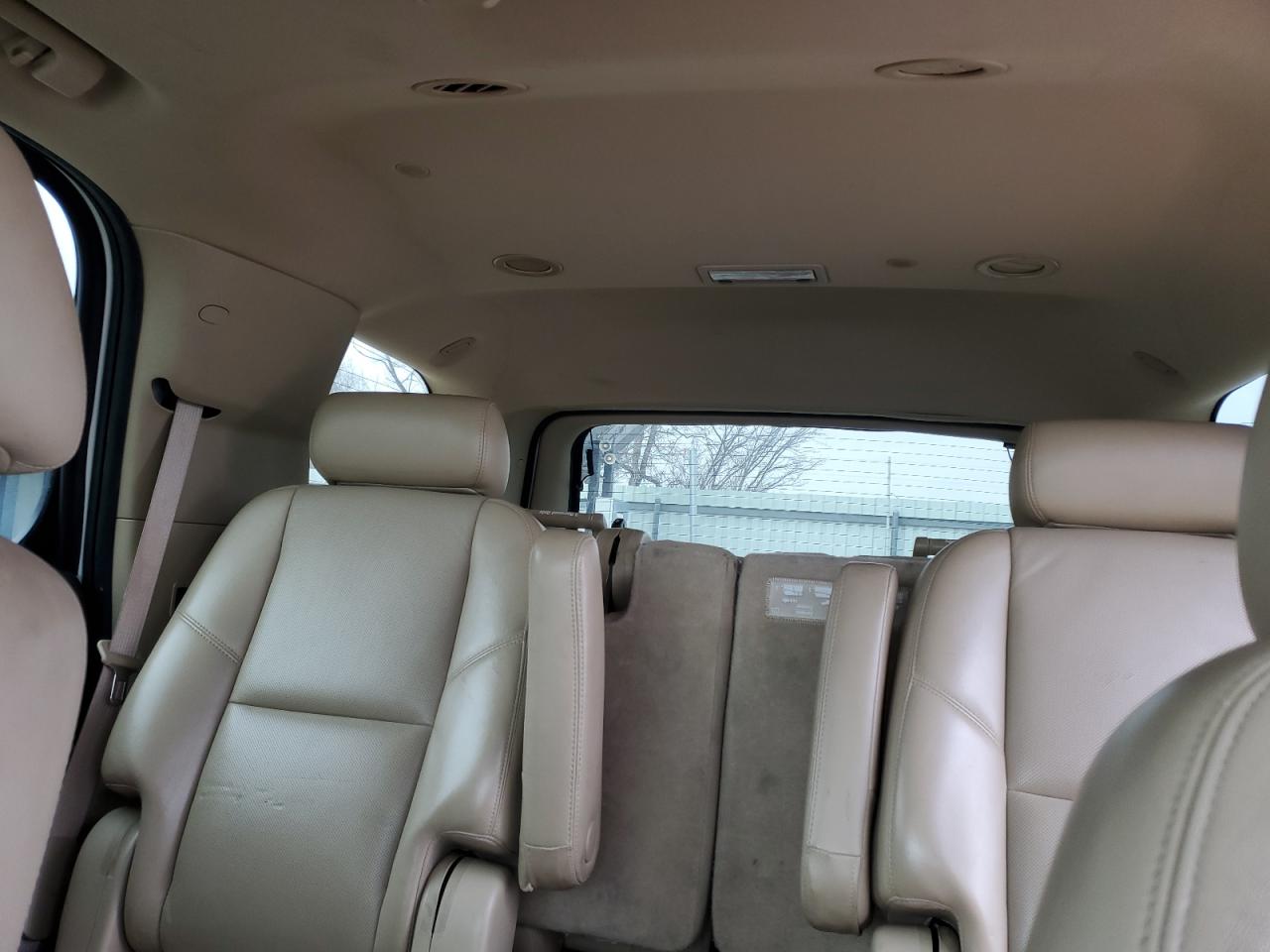 GMC YUKON 2010 — 11