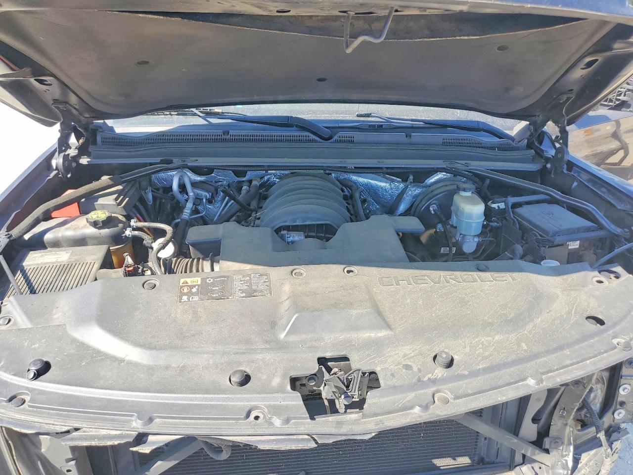 CHEVROLET SUBURBAN 2015 — 13