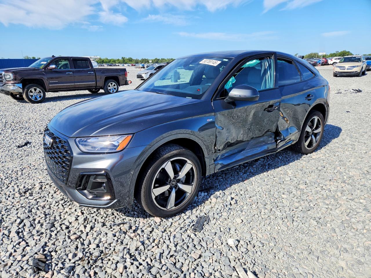 AUDI Q5 2023 — 2
