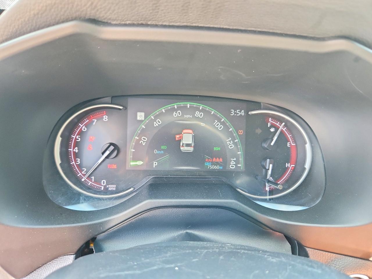 TOYOTA RAV4 2023 — 10