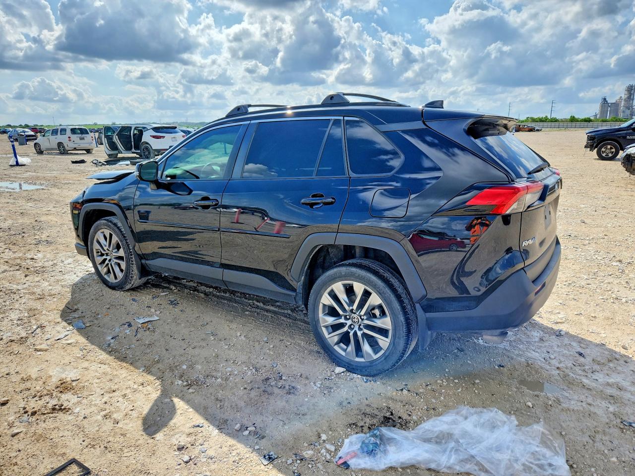 TOYOTA RAV4 2023 — 3