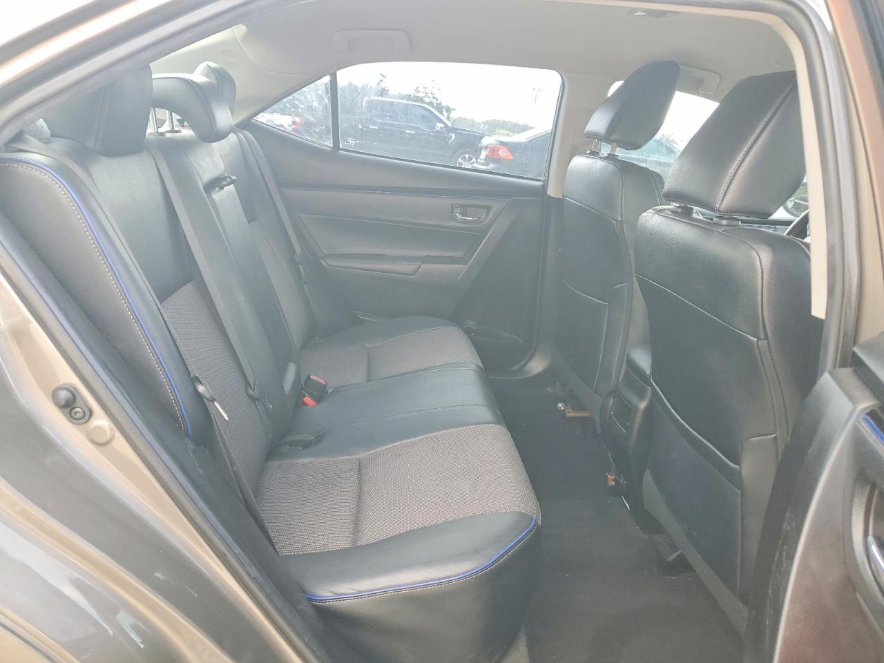 TOYOTA COROLLA 2019 — 11