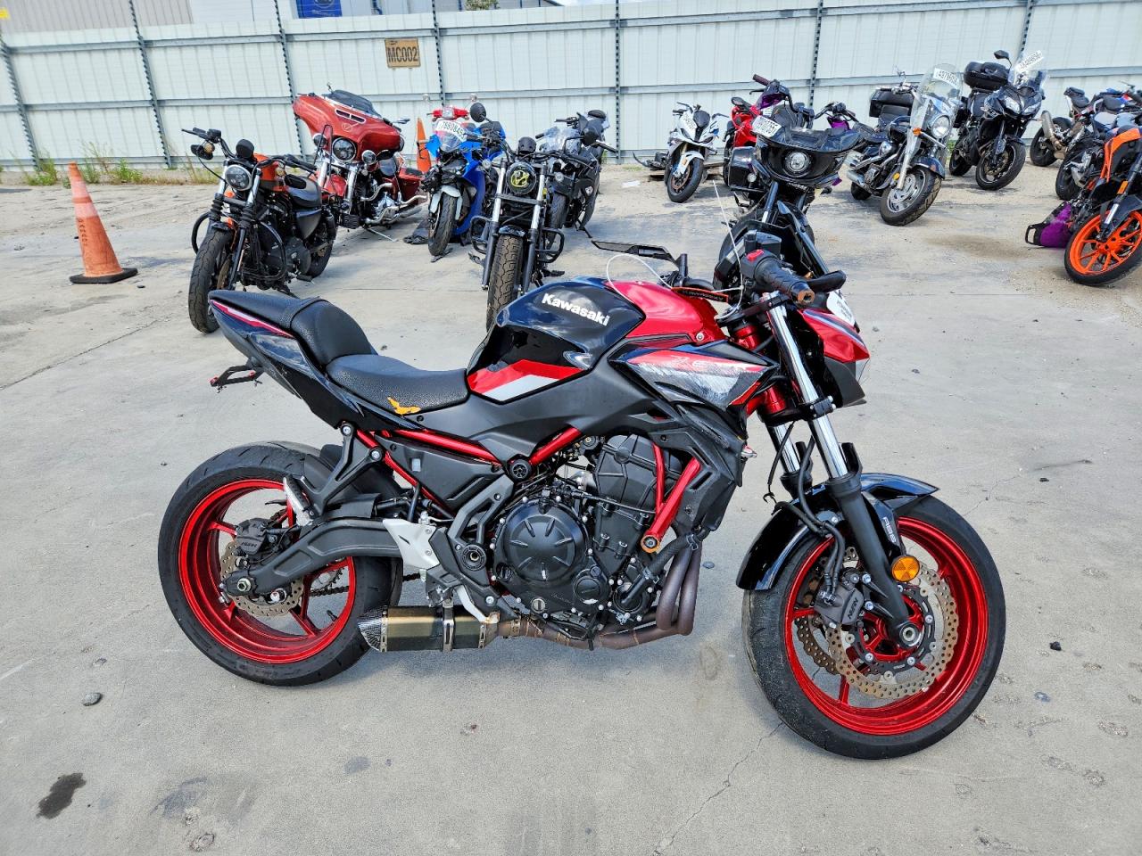 KAWASAKI ER650 2024 — 2