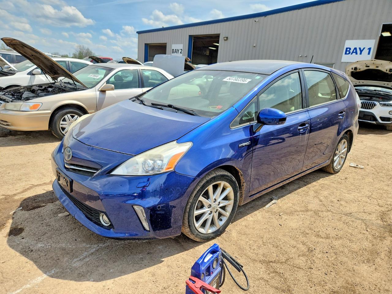 TOYOTA PRIUS V 2012 — 2