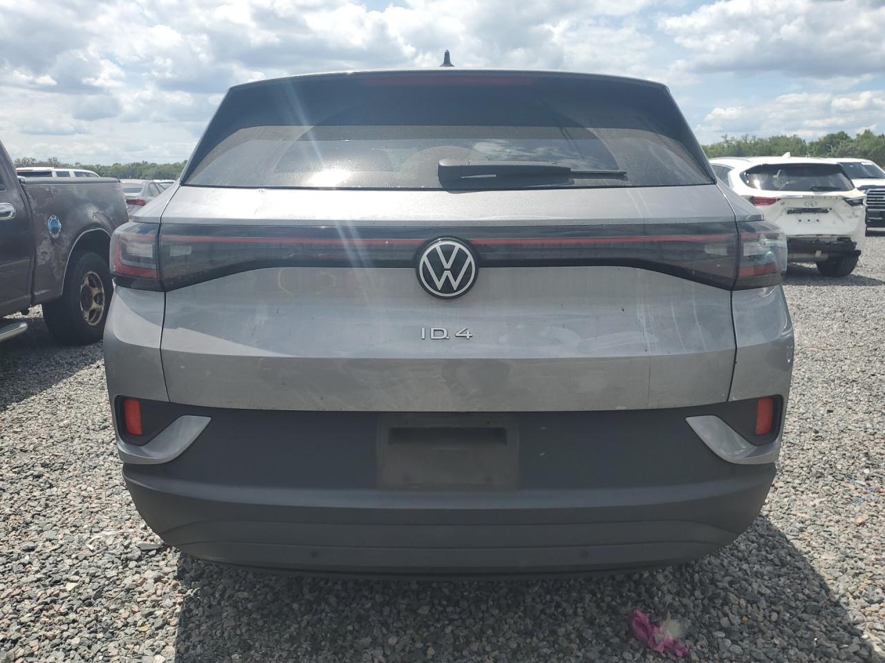 VOLKSWAGEN ID.4 2023 — 7