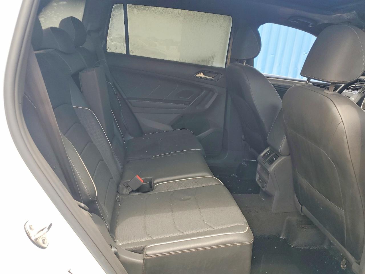 VOLKSWAGEN TIGUAN 2023 — 11