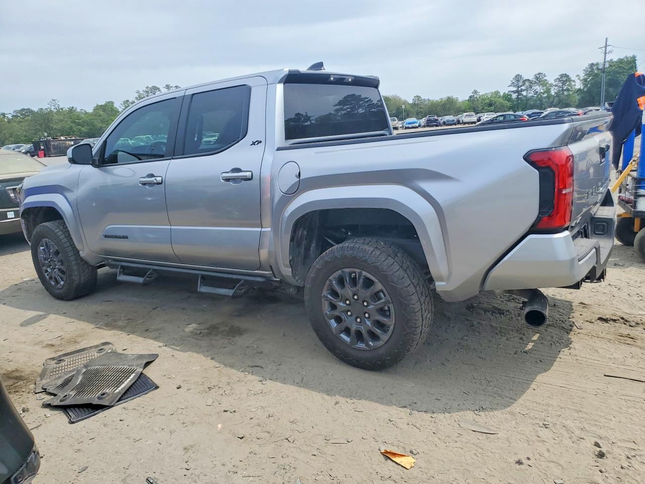 TOYOTA TACOMA 2025 — 3