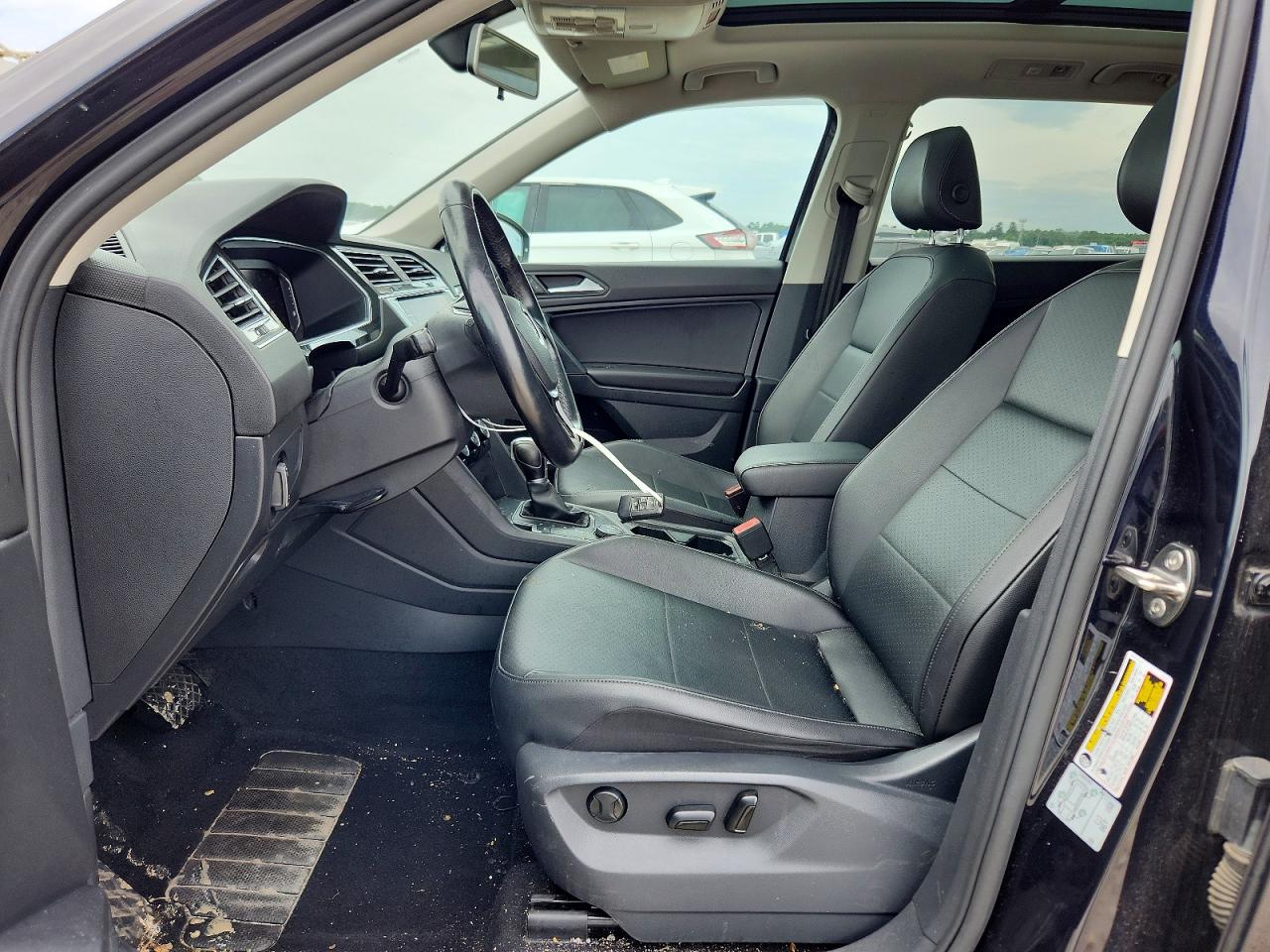 VOLKSWAGEN TIGUAN 2019 — 8