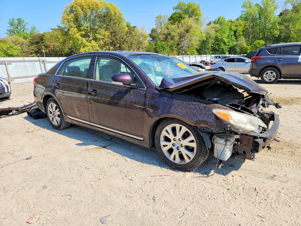 TOYOTA AVALON 2011 — 5